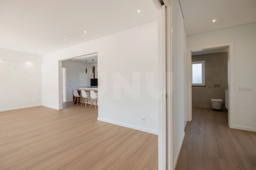 Moradia T3 para Venda em Turquel Foto 6