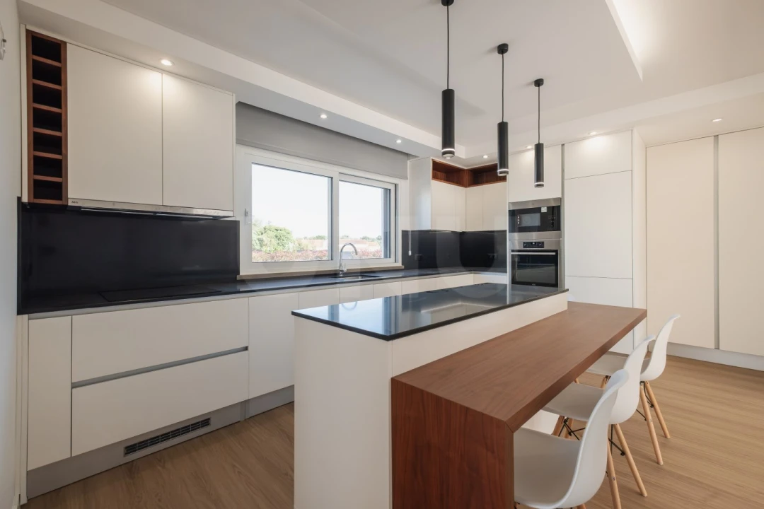 Moradia T3 para Venda em Turquel Foto 16