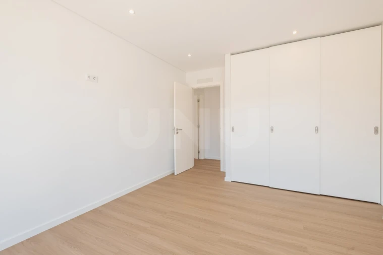 Moradia T3 para Venda em Turquel Foto 29