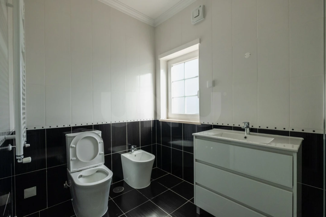 Moradia T4 para Venda em Nossa Senhora do Pópulo, Coto e São Gregório Foto 38