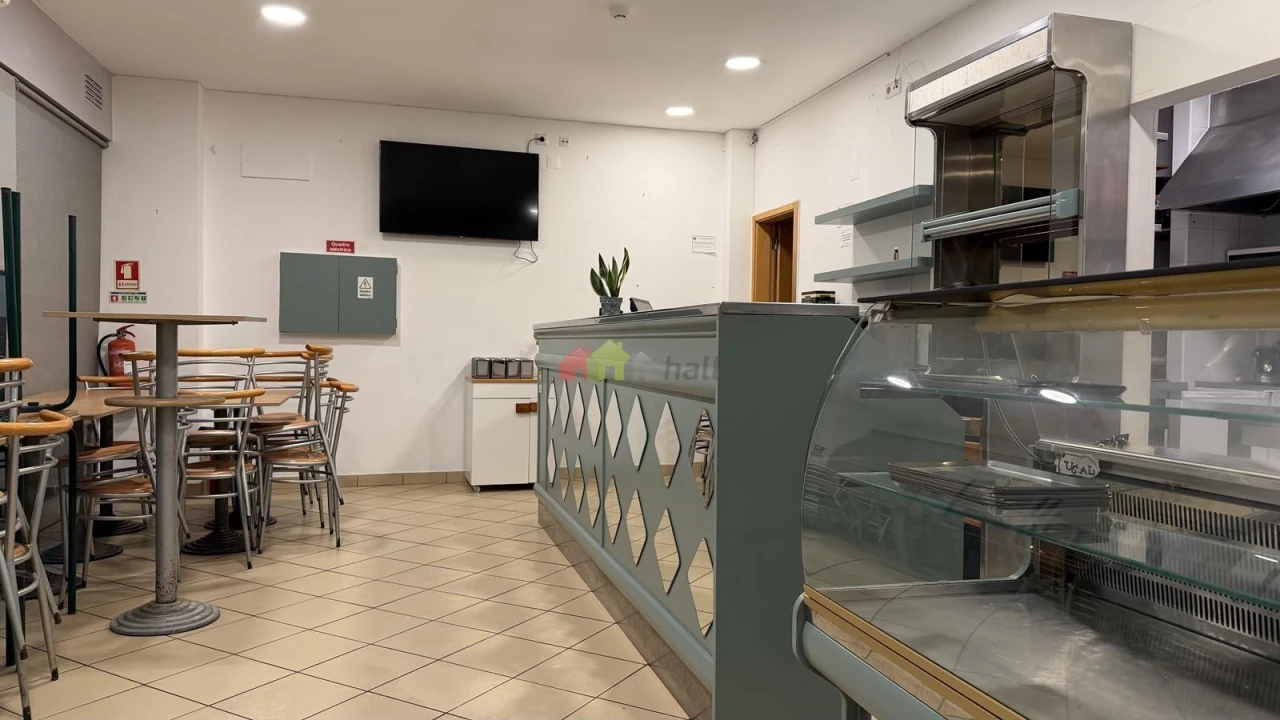 Negócio para Arrendamento em Alto do Seixalinho, Santo André e Verderena Foto 3