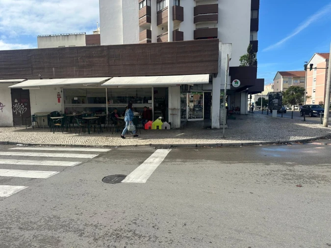Negócio para Arrendamento em Alto do Seixalinho, Santo André e Verderena