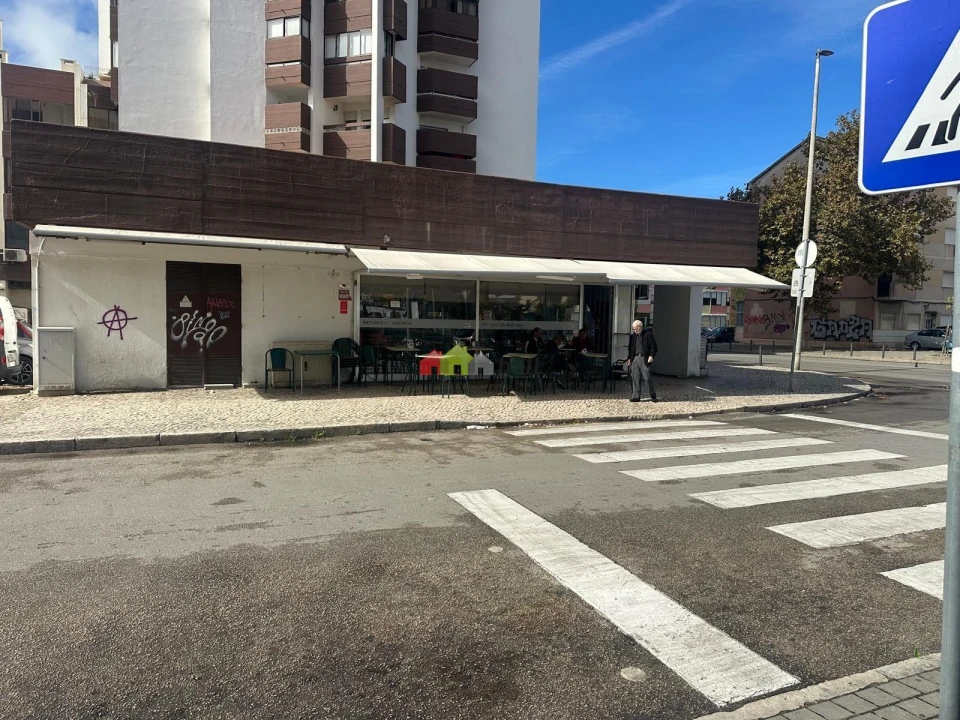 Negócio para Arrendamento em Alto do Seixalinho, Santo André e Verderena Foto 31