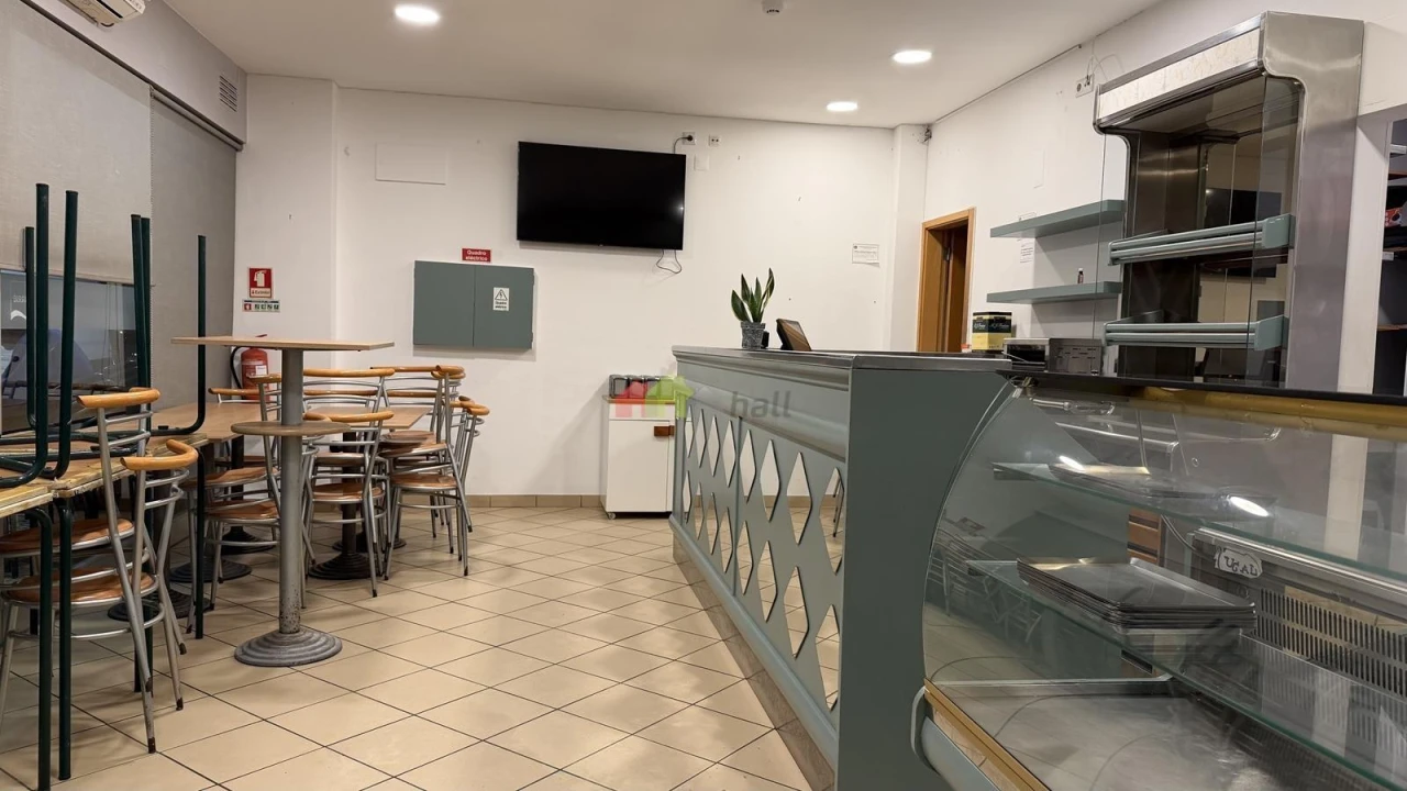 Negócio para Arrendamento em Alto do Seixalinho, Santo André e Verderena Foto 2