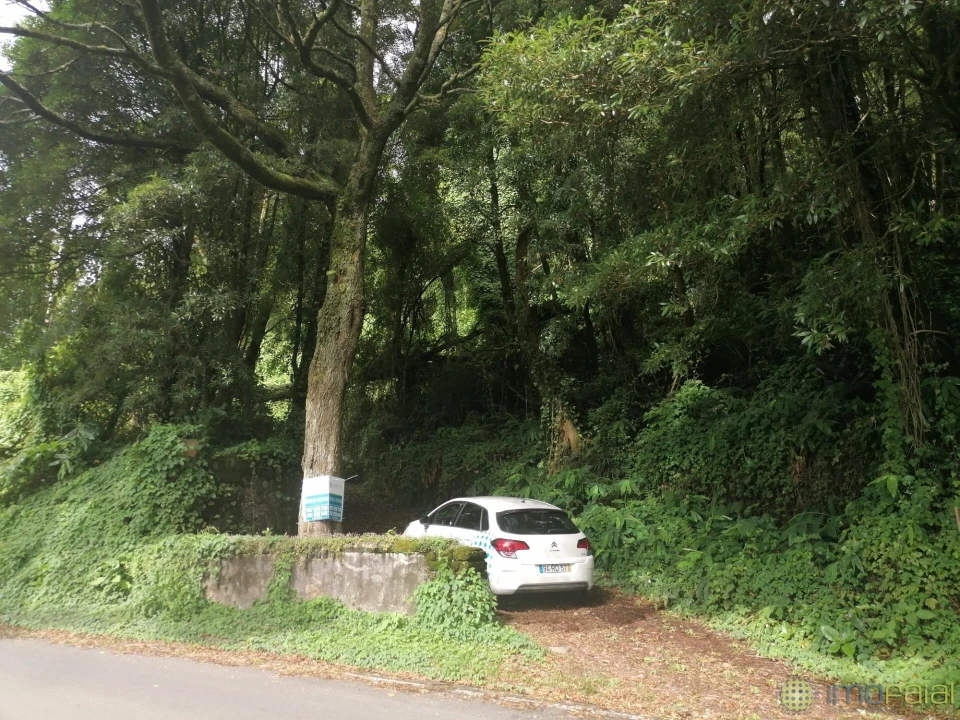 Terreno para Venda em Flamengos Foto 1