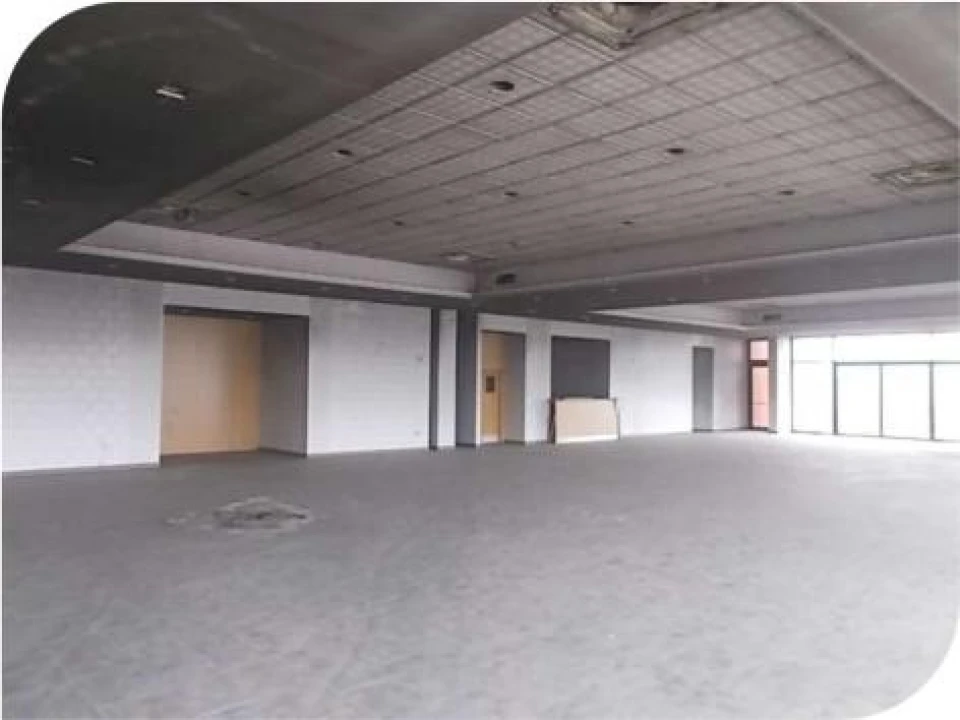 Prédio para Venda em Samora Correia Foto 5