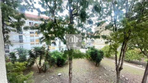 Apartamento T3 para Venda em Laranjeiro e Feijó