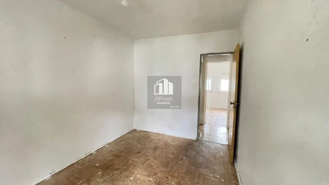 Apartamento T3 para Venda em Laranjeiro e Feijó
