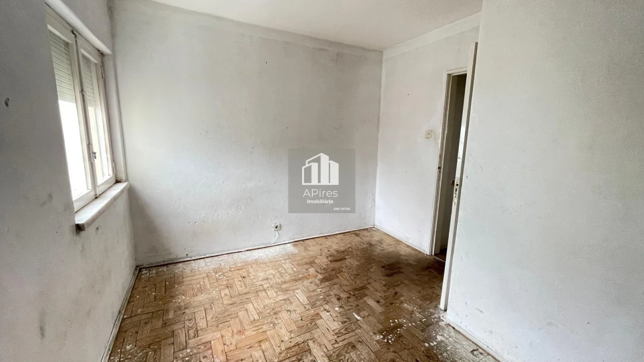Apartamento T3 para Venda em Laranjeiro e Feijó Foto 31