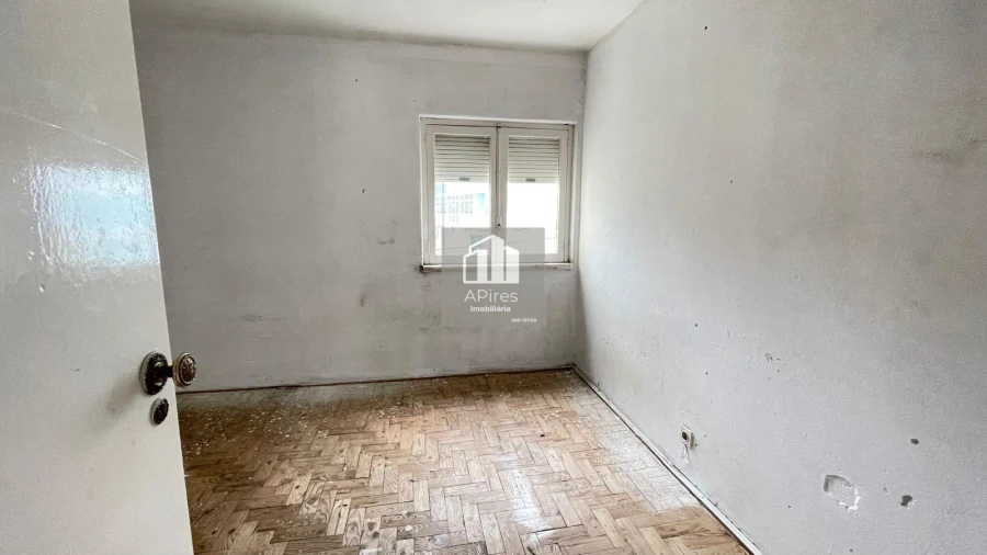 Apartamento T3 para Venda em Laranjeiro e Feijó Foto 22