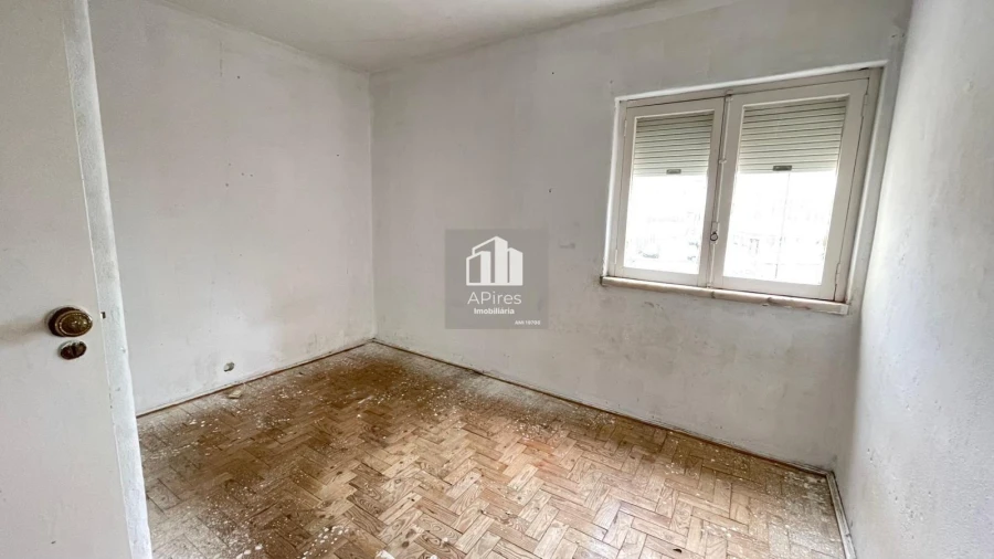 Apartamento T3 para Venda em Laranjeiro e Feijó Foto 27