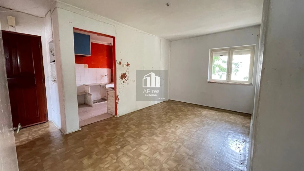 Apartamento T3 para Venda em Laranjeiro e Feijó Foto 26