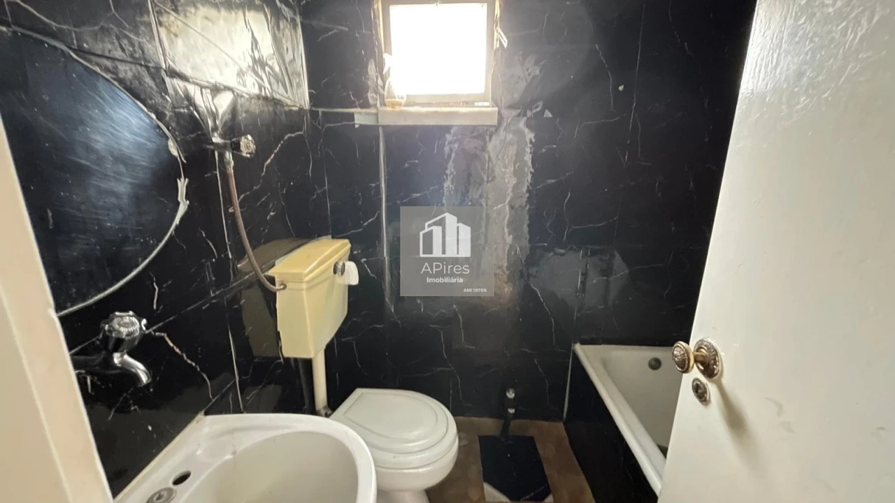 Apartamento T3 para Venda em Laranjeiro e Feijó Foto 21