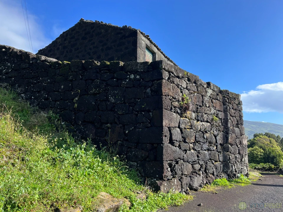 Terreno para Venda em Ribeiras Foto 1