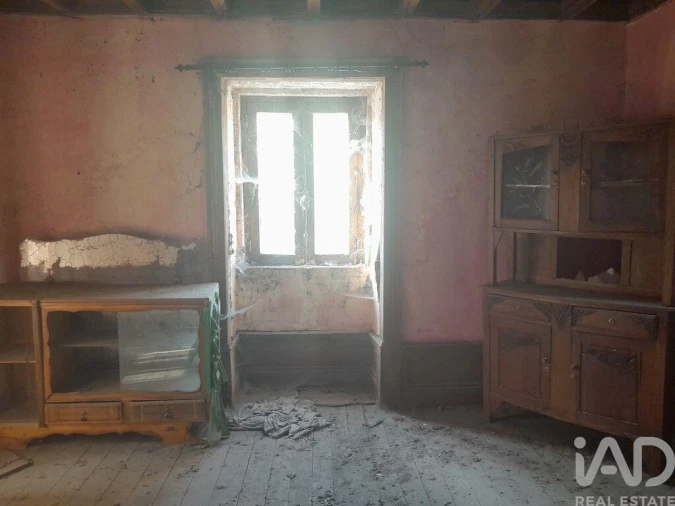 Moradia T2 para Venda em Paul Foto 2