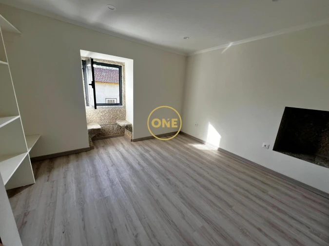 Moradia T2 para Venda em Valdreu Foto 8