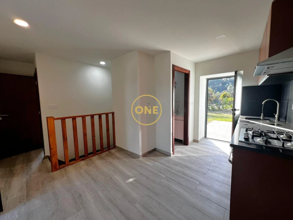 Moradia T2 para Venda em Valdreu Foto 5