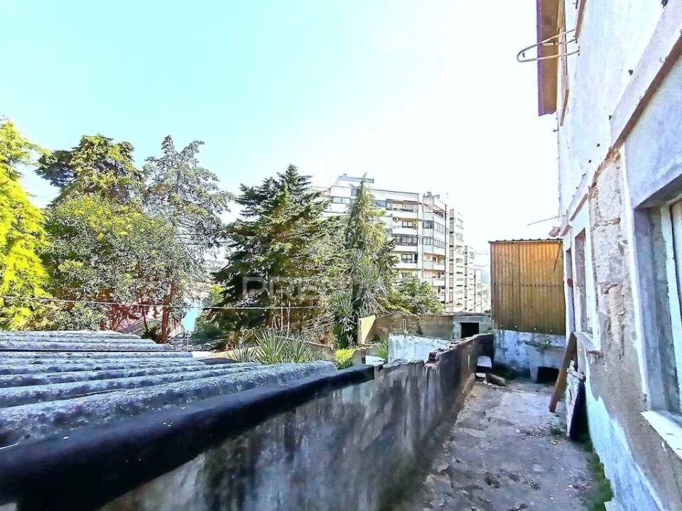 Moradia T5 para Venda em Campanhã Foto 10