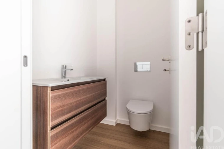 Moradia T4 para Venda em Marinha Grande Foto 14