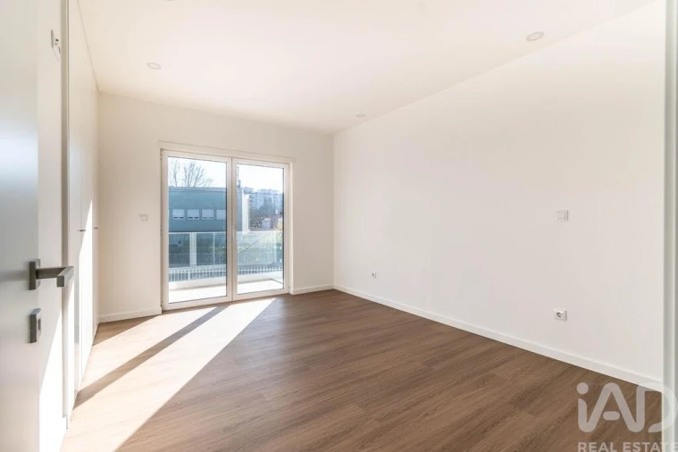 Moradia T4 para Venda em Marinha Grande Foto 8