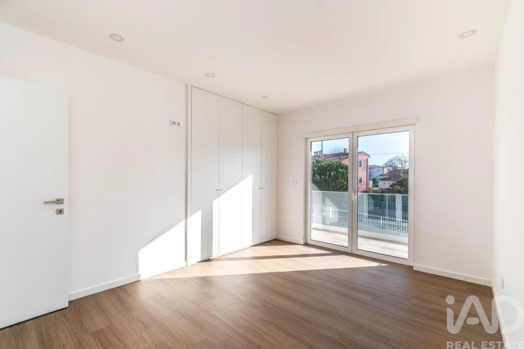 Moradia T4 para Venda em Marinha Grande Foto 15