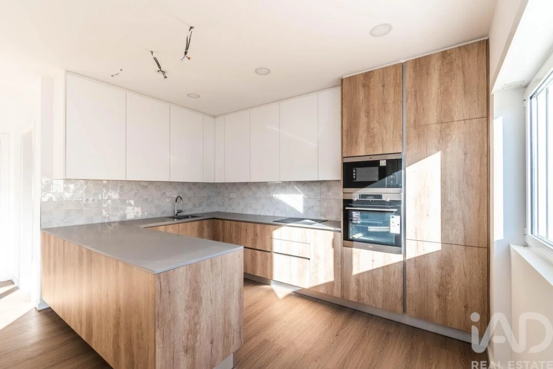 Moradia T4 para Venda em Marinha Grande Foto 3