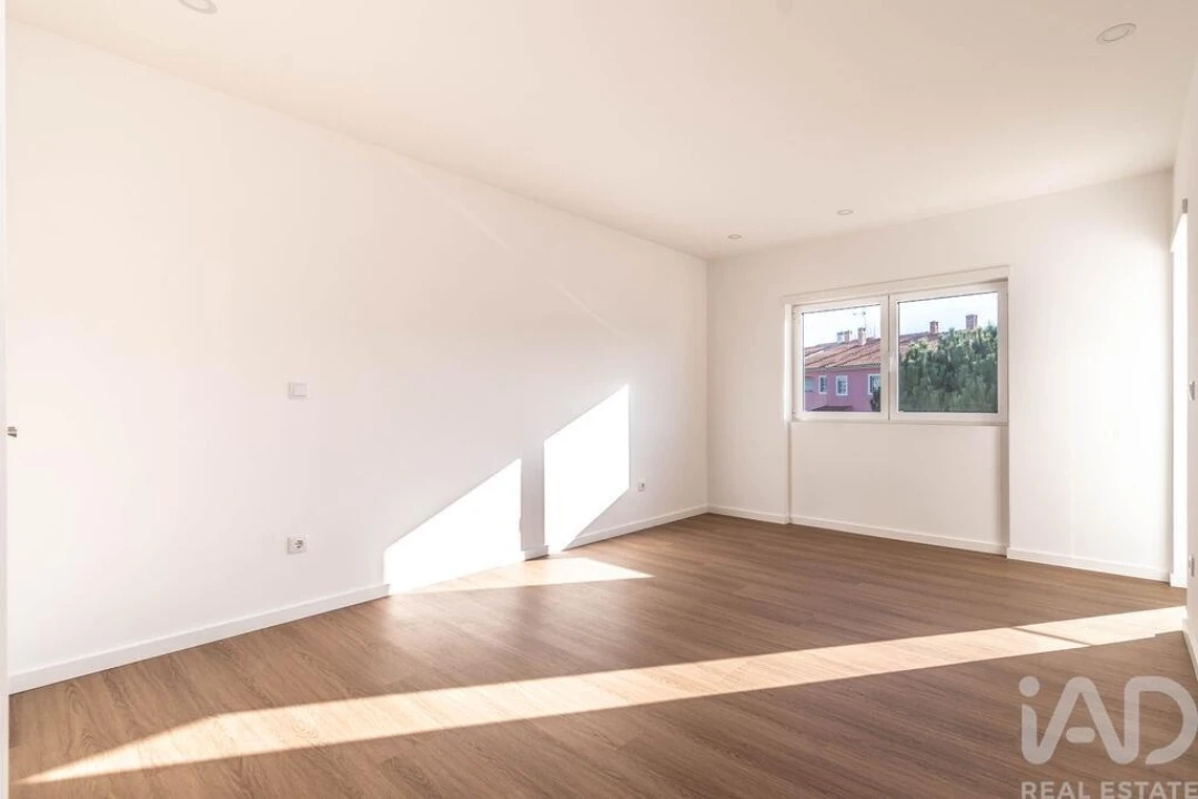 Moradia T4 para Venda em Marinha Grande Foto 23