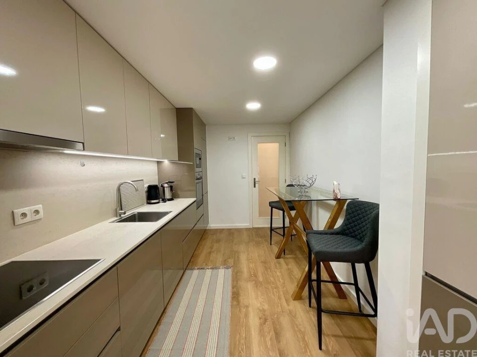 Apartamento T3 para Arrendamento em Mafamude e Vilar do Paraíso Foto 7