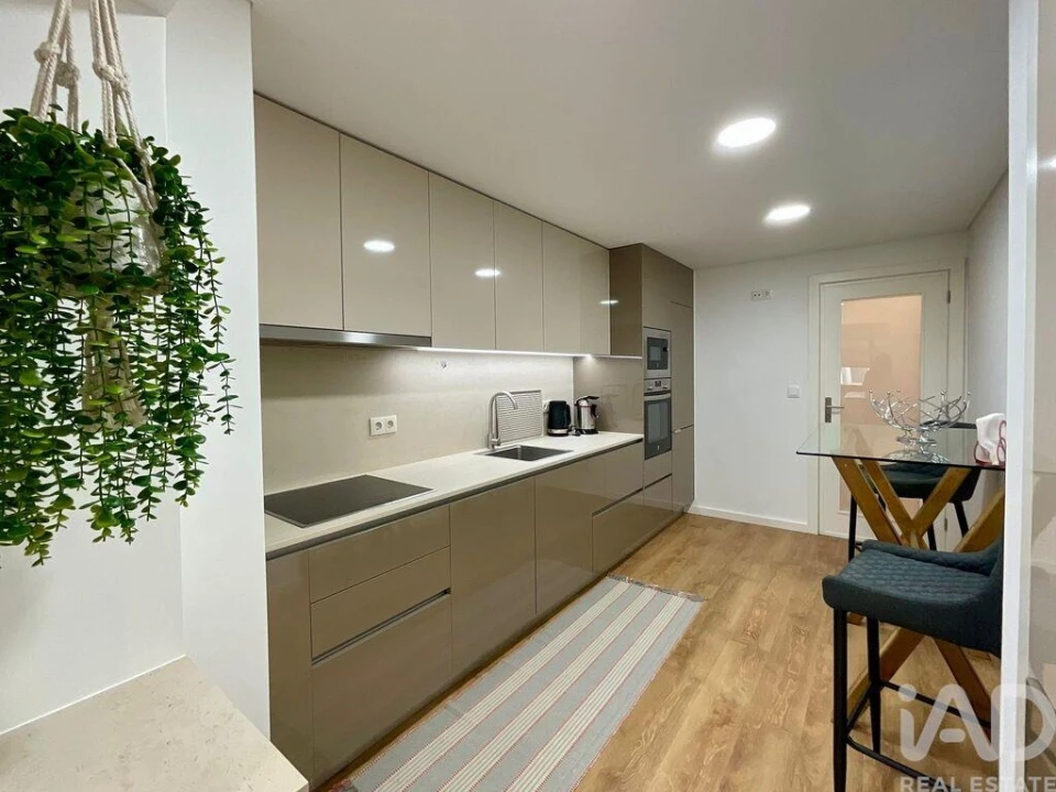 Apartamento T3 para Arrendamento em Mafamude e Vilar do Paraíso Foto 6