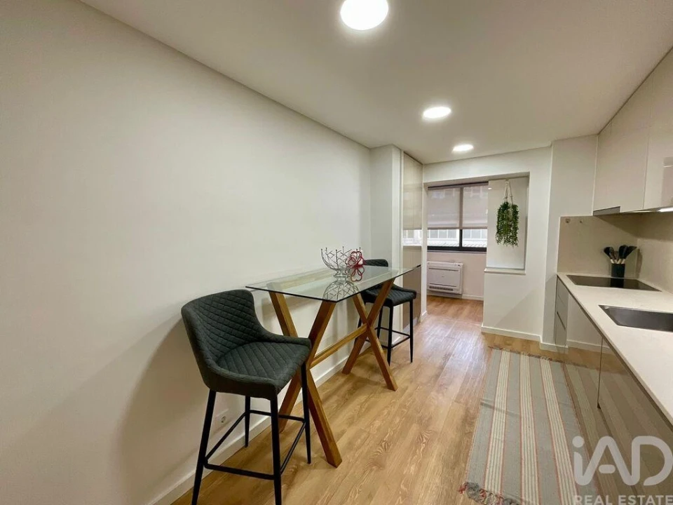 Apartamento T3 para Arrendamento em Mafamude e Vilar do Paraíso Foto 5