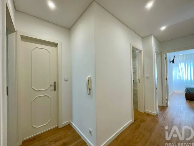 Apartamento T3 para Arrendamento em Mafamude e Vilar do Paraíso Foto 1