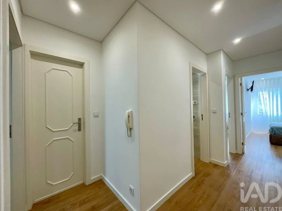 Apartamento T3 para Arrendamento em Mafamude e Vilar do Paraíso Foto 1