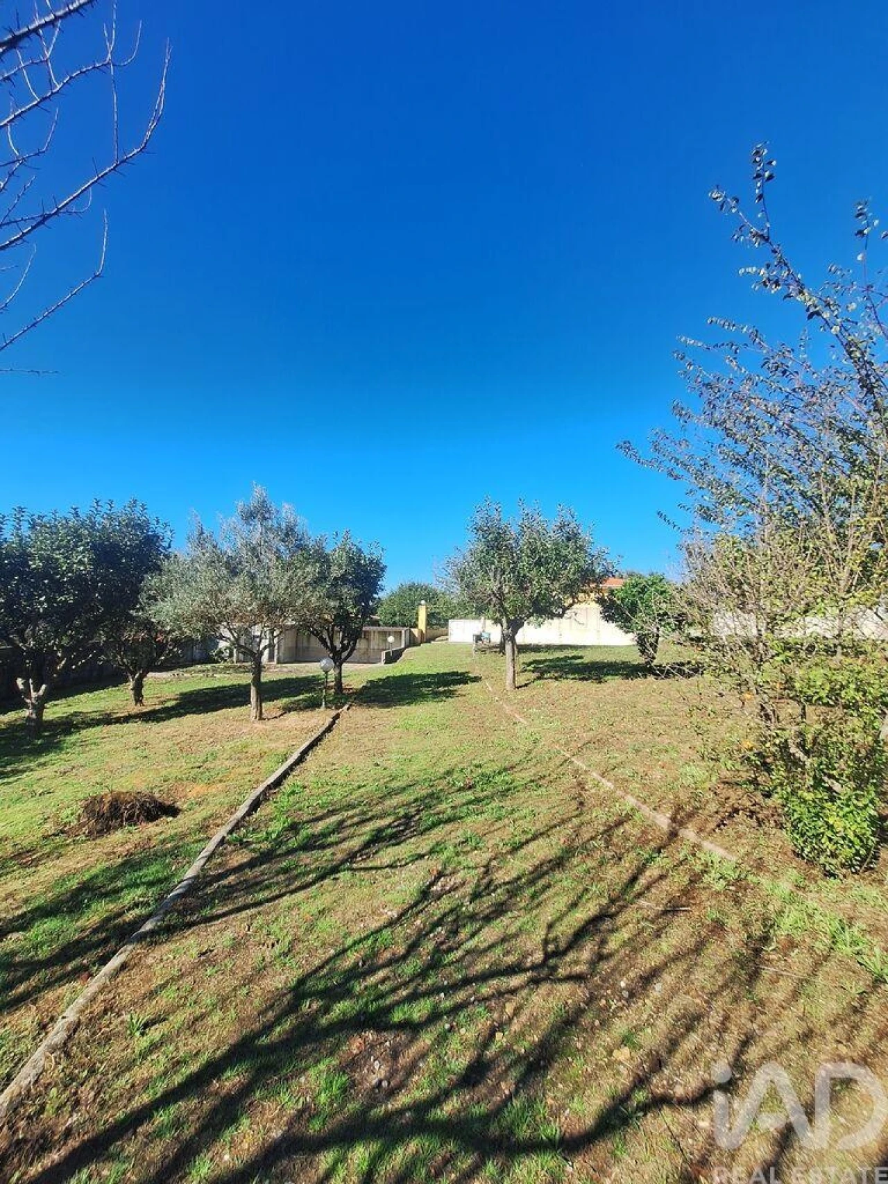 Moradia T4 para Venda em Recarei Foto 32