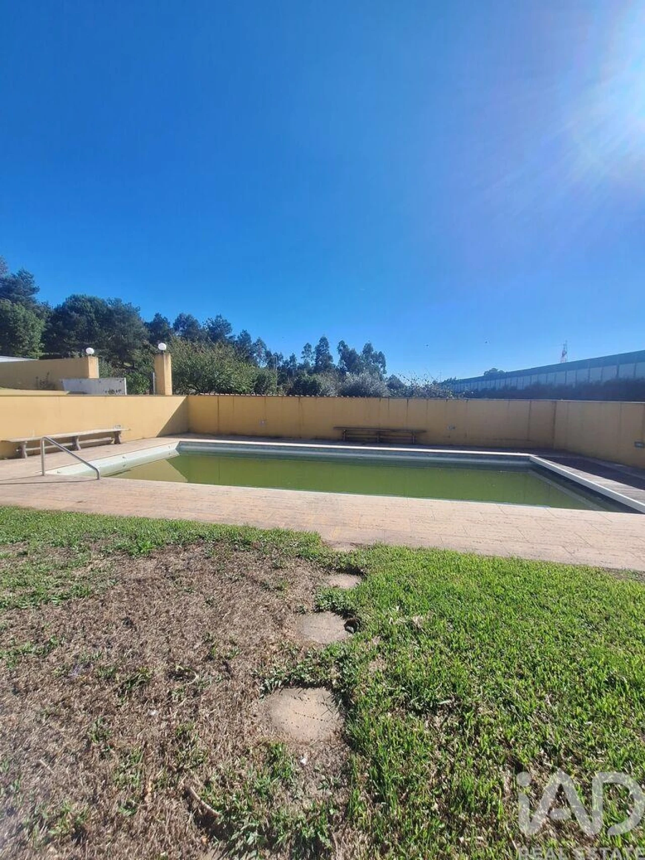 Moradia T4 para Venda em Recarei Foto 30