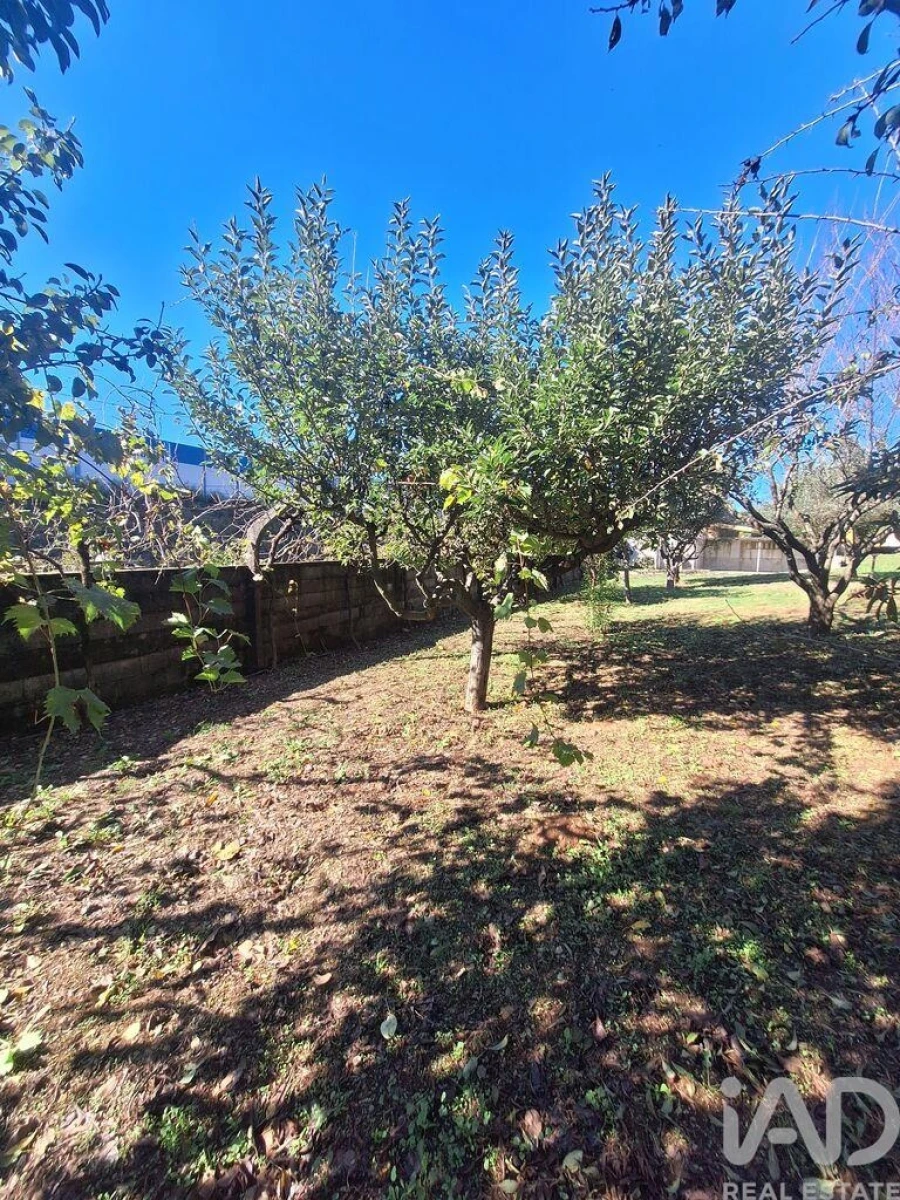 Moradia T4 para Venda em Recarei Foto 31