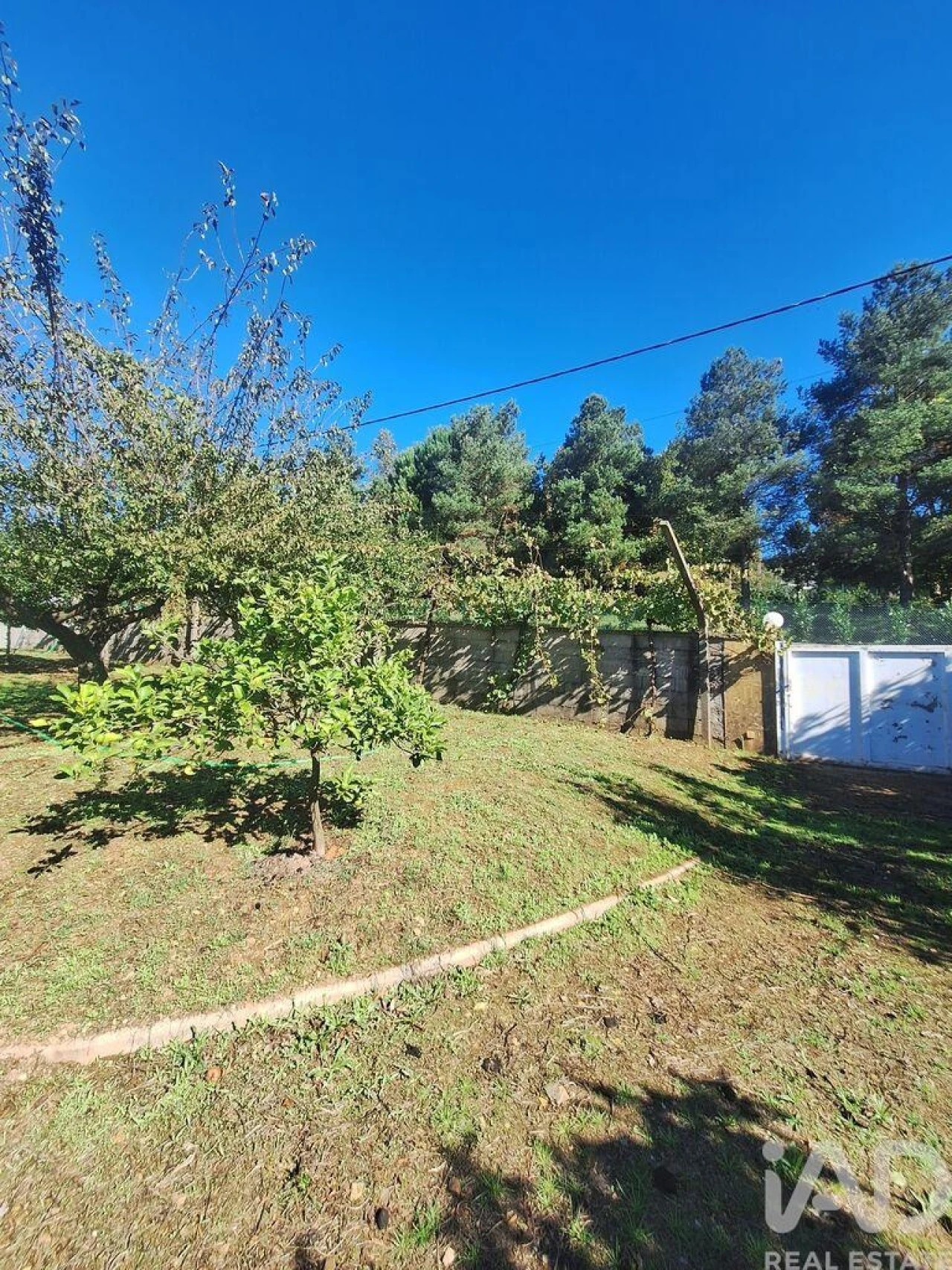 Moradia T4 para Venda em Recarei Foto 33