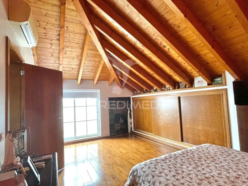 Apartamento T4 para Venda em São Francisco da Serra Foto 11