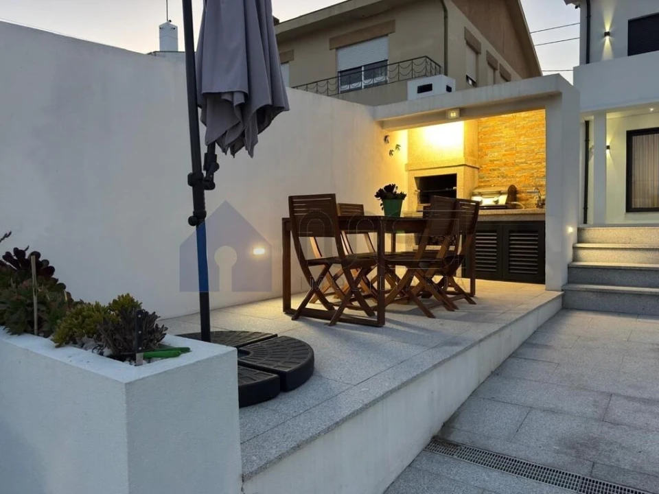 Moradia T3 para Venda em Custóias, Leça do Balio e Guifões Foto 47