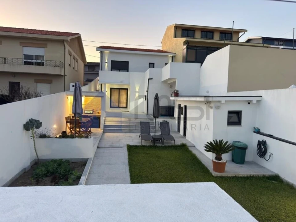 Moradia T3 para Venda em Custóias, Leça do Balio e Guifões Foto 40