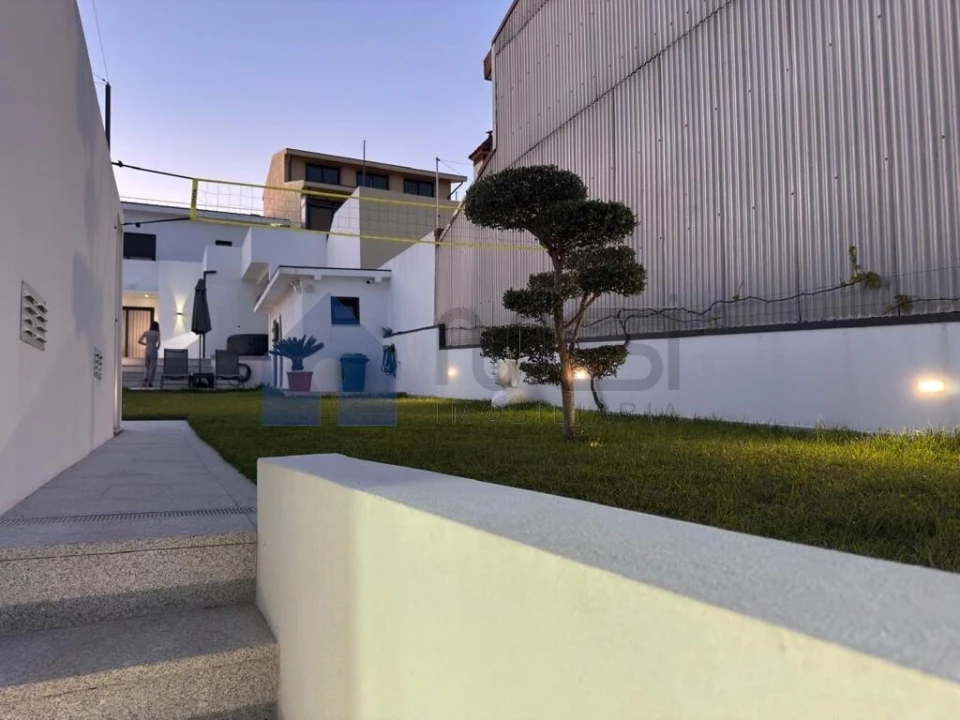 Moradia T3 para Venda em Custóias, Leça do Balio e Guifões Foto 46