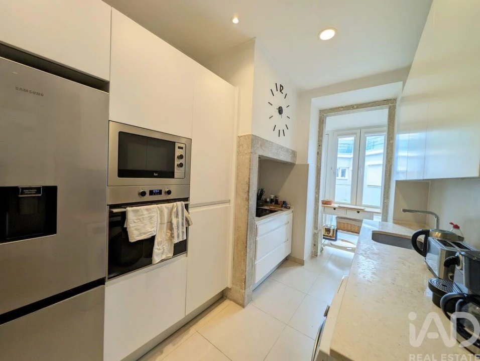 Apartamento T2 para Venda em Santo António Foto 18