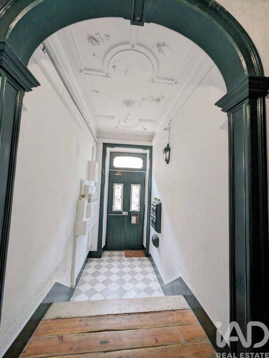 Apartamento T2 para Venda em Santo António Foto 23