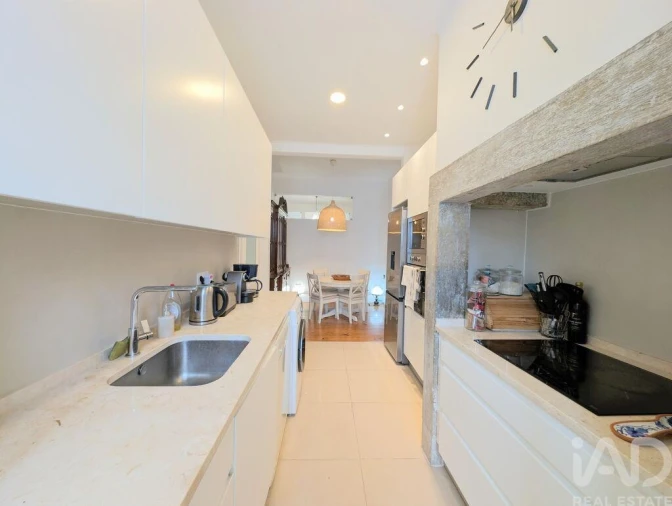 Apartamento T2 para Venda em Santo António Foto 17