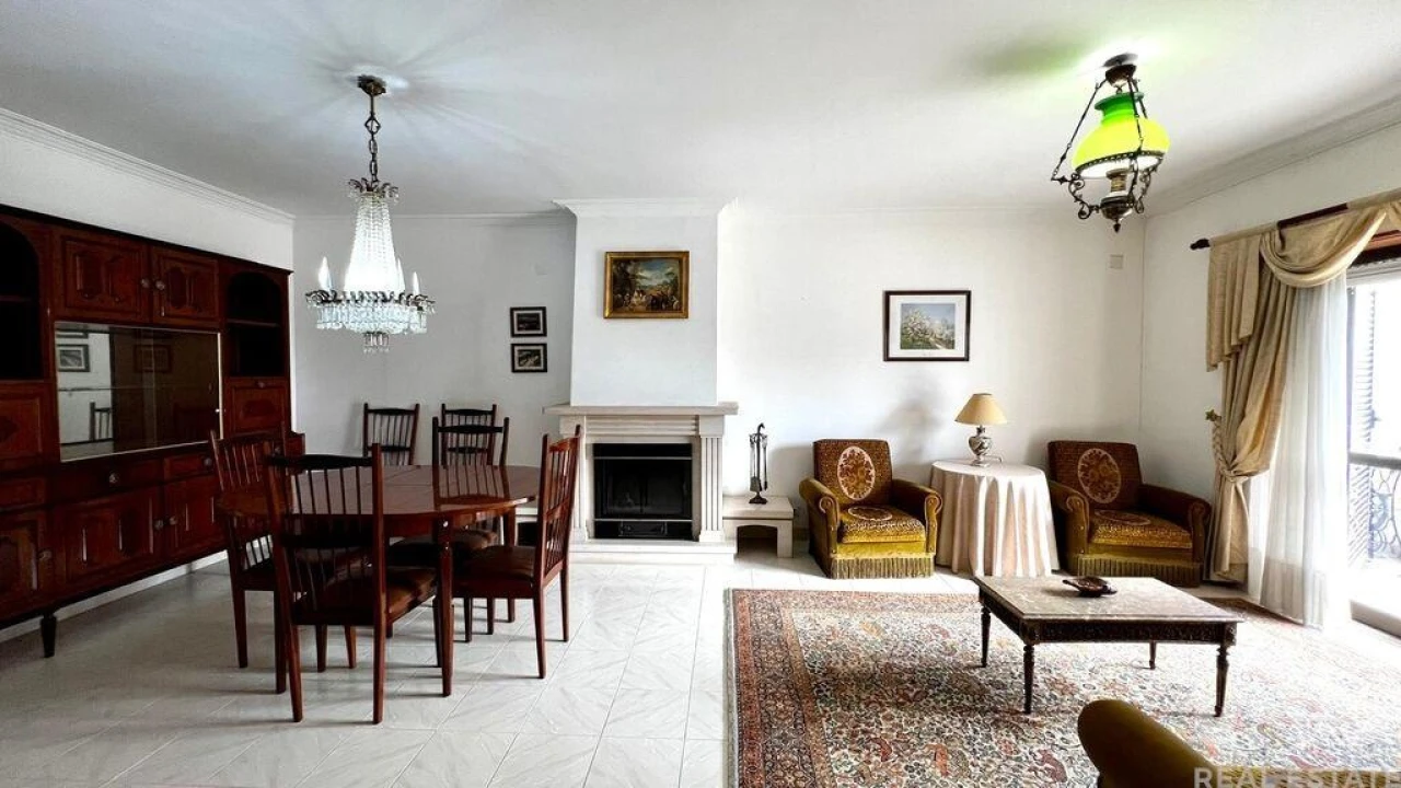 Moradia T3 para Arrendamento em Cascais e Estoril Foto 3