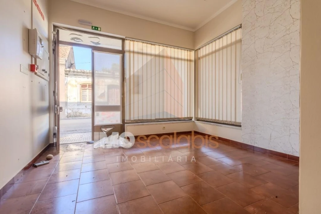 Loja para Venda em Alpiarça Foto 11