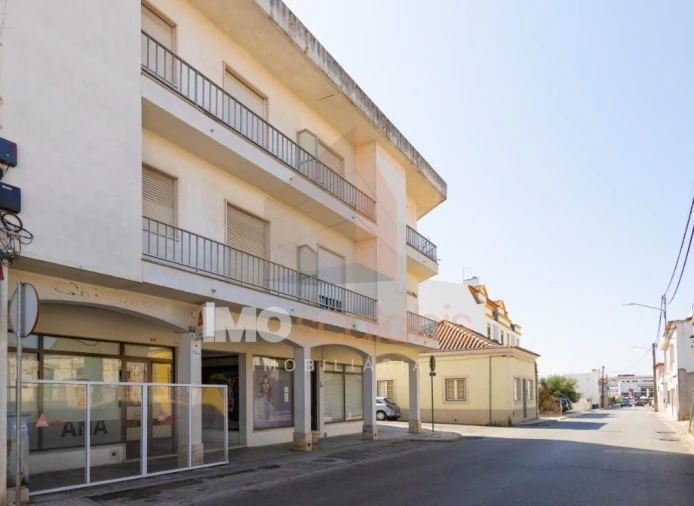 Loja para Venda em Alpiarça Foto 7