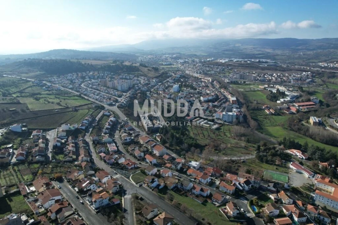 Terreno para Venda em Sé, Santa Maria e Meixedo Foto 12