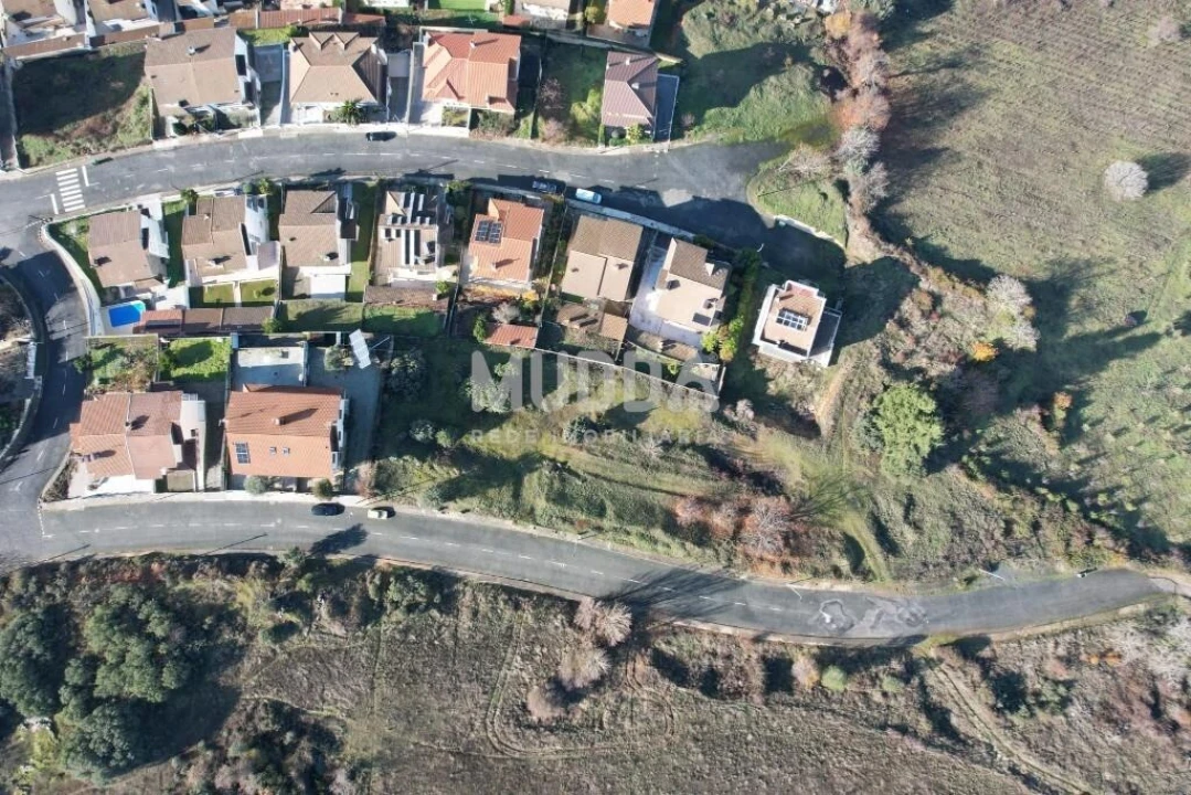 Terreno para Venda em Sé, Santa Maria e Meixedo Foto 10