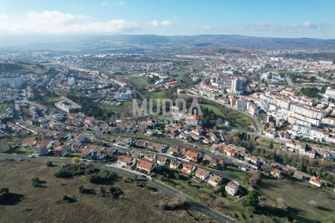 Terreno para Venda em Sé, Santa Maria e Meixedo Foto 11