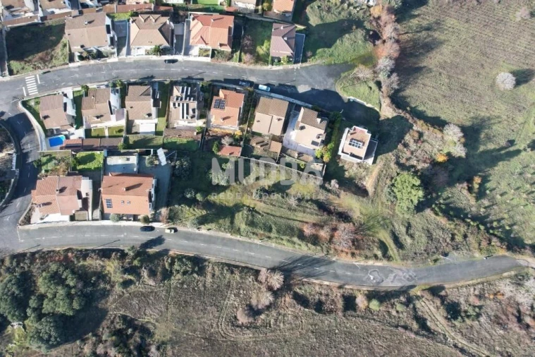 Terreno para Venda em Sé, Santa Maria e Meixedo Foto 10
